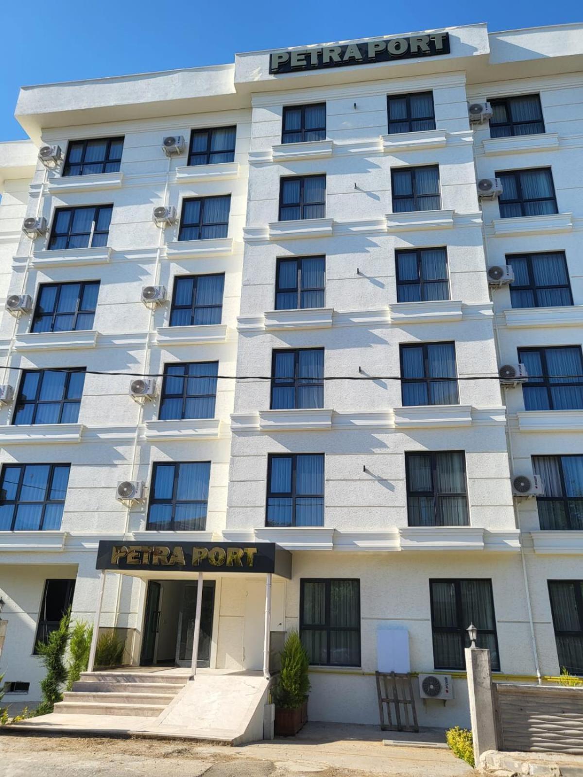 Petra Port Hotel Истанбул Екстериор снимка